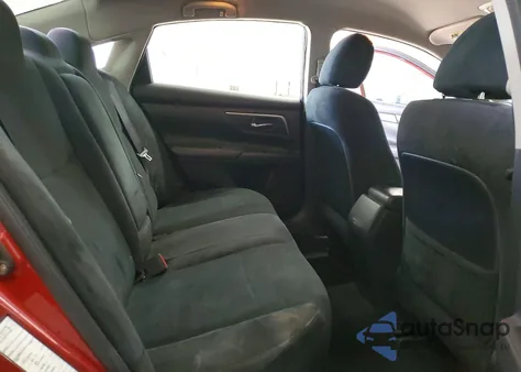 2015 Nissan Altima 2.5 z USA, uszkodzony, nr VIN 1N4AL3AP2FC272930